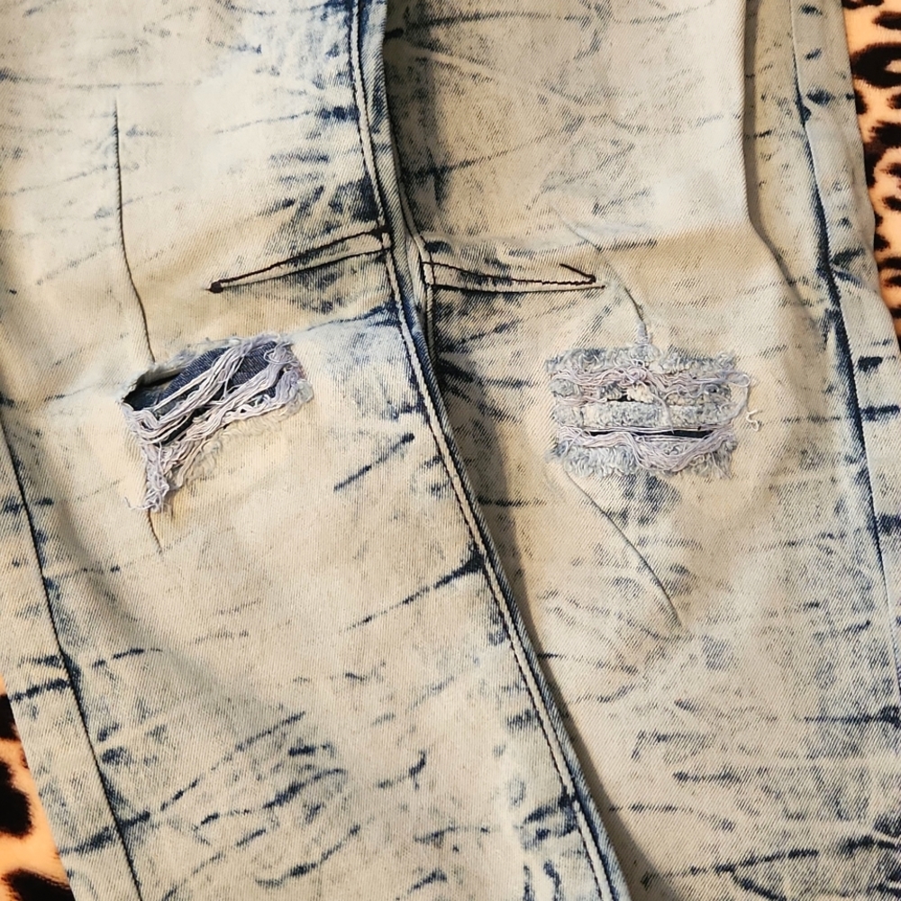 Jeans - Picture 3 of 5